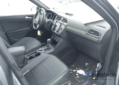 2021 Volkswagen Tiguan 2.0T Se/2.0T Se R-Line Black/2.0T Sel из США, поврежденный, VIN 3VV2B7AX3MM117728